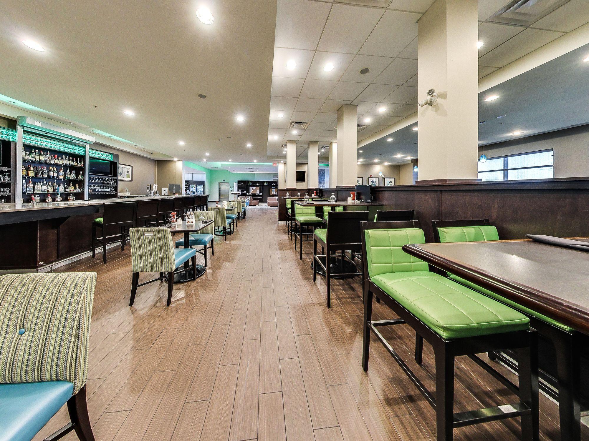 Holiday Inn Hotel & Suites Edmonton Airport Conference Centre By Ihg Nisku Dış mekan fotoğraf
