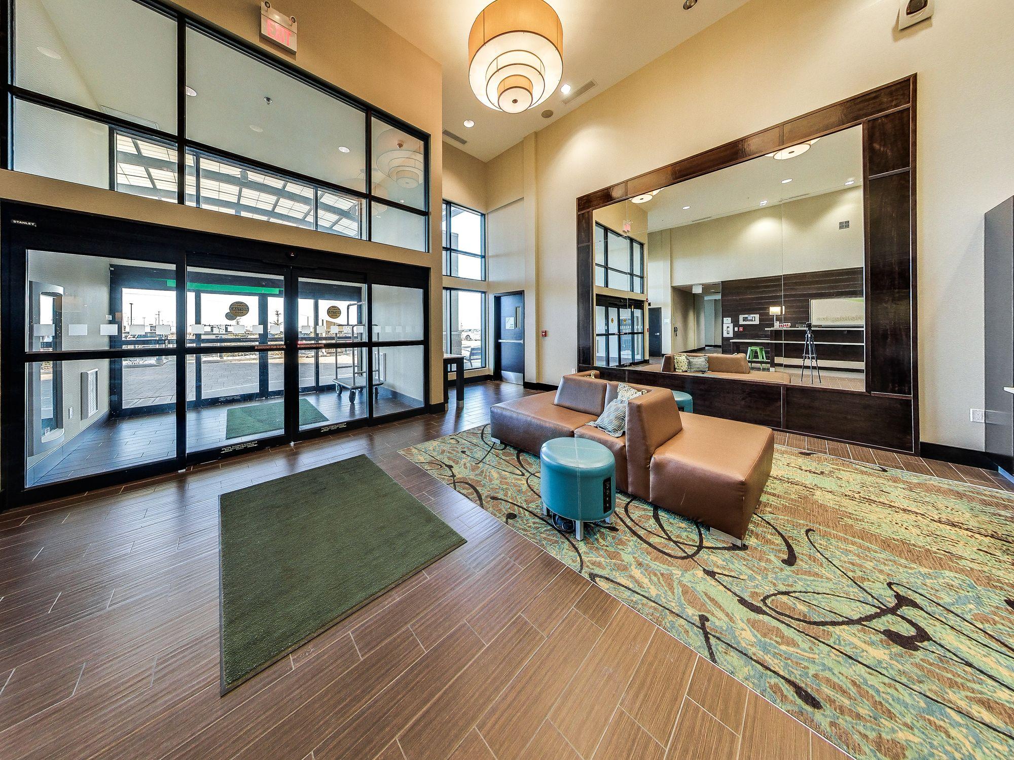 Holiday Inn Hotel & Suites Edmonton Airport Conference Centre By Ihg Nisku Dış mekan fotoğraf