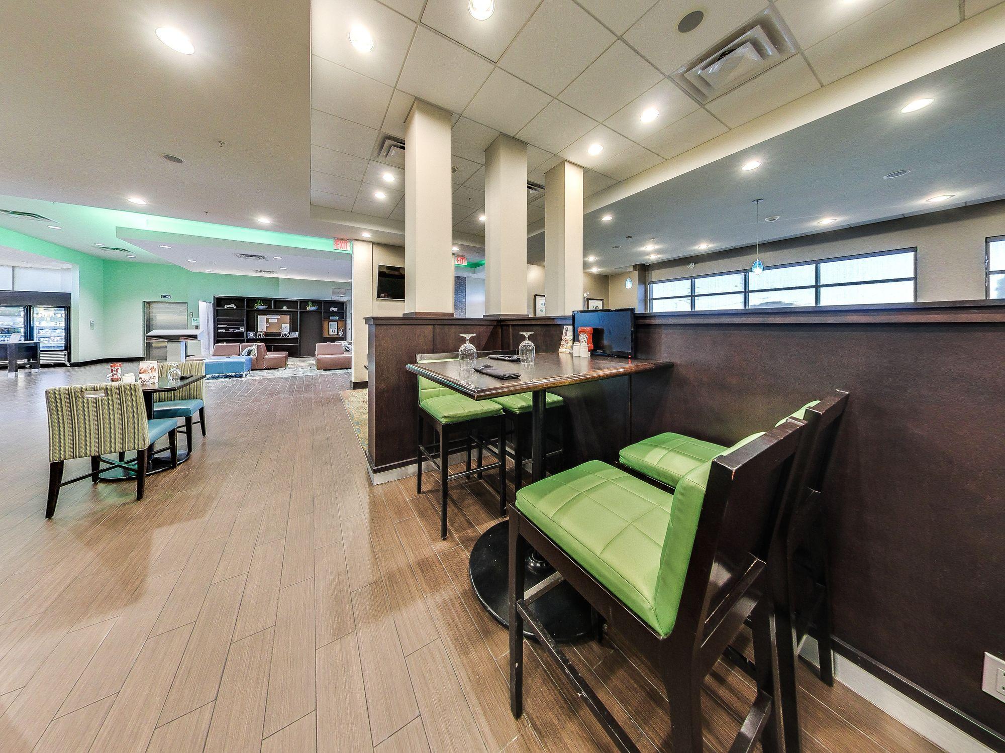 Holiday Inn Hotel & Suites Edmonton Airport Conference Centre By Ihg Nisku Dış mekan fotoğraf